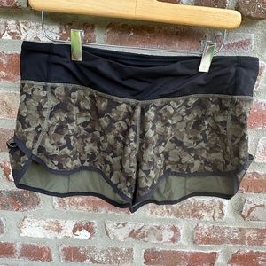 Lululemon speed shorts. Green Camo pattern size 8. EUC.